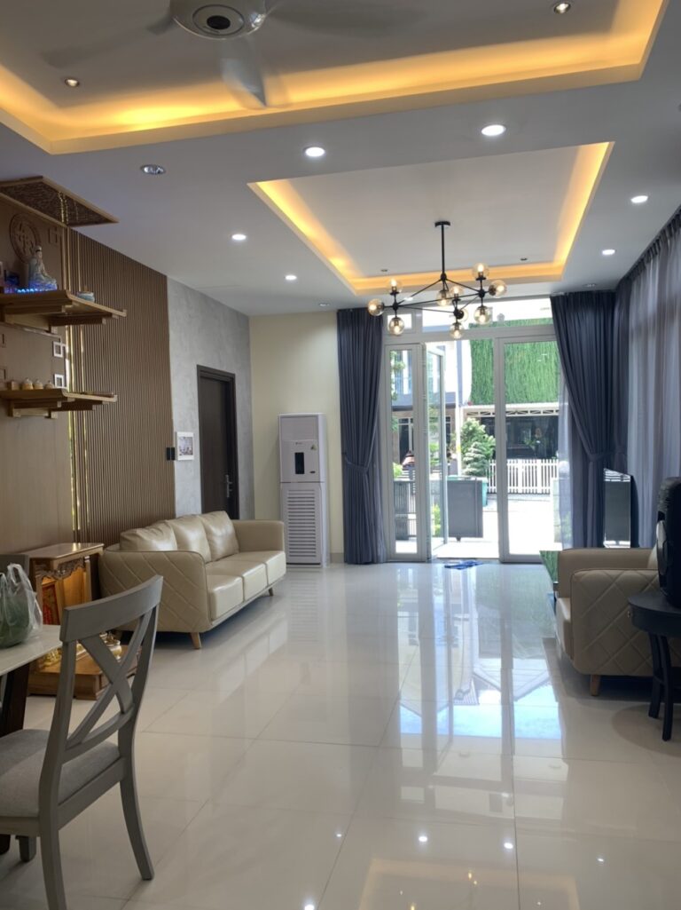 Bán nhà 190 m² 1 trệt 2 lầu Jamona Thủ Đức căn góc sát công viên 3 mặt thông thoáng tặng nội thất