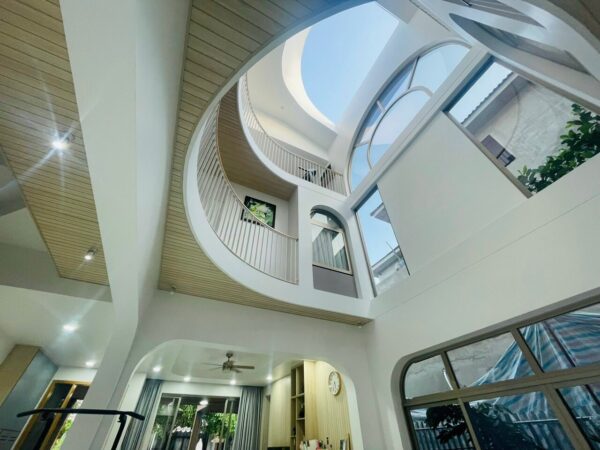 Bán biệt thự 212,5 m² xây 1 trệt 2 lầu Jamona Home Resort Thủ Đức giếng trời rộng nội thất cao cấp
