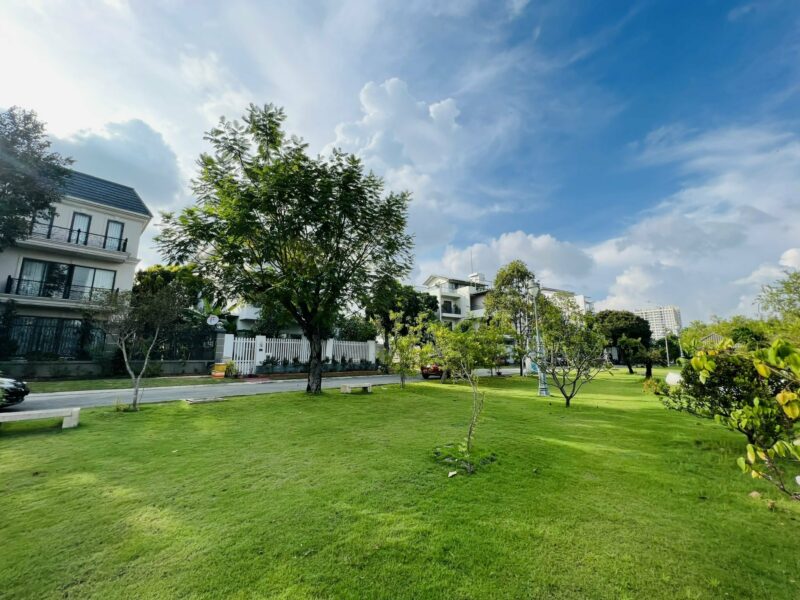 Công Viên Bờ Sông Nam Phú Villas, Đường Trần Trọng Cung, Phường Tân Thuận Đông, Quận 7, Hồ Chí Minh