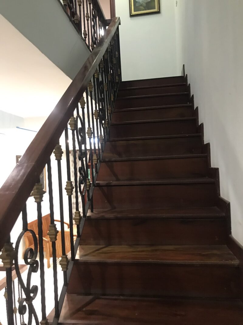 Bán nhà 73m2 SHR 4 tầng đường công viên sát ĐH Văn Lang Đặng Thùy Trâm
