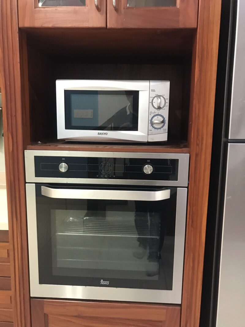 Bán nhà 73m2 SHR 4 tầng đường công viên sát ĐH Văn Lang Đặng Thùy Trâm