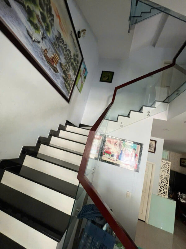 Bán nhà 171 m2 xây 1 trệt 2 lầu Jamona Home Resort Quận Thủ Đức