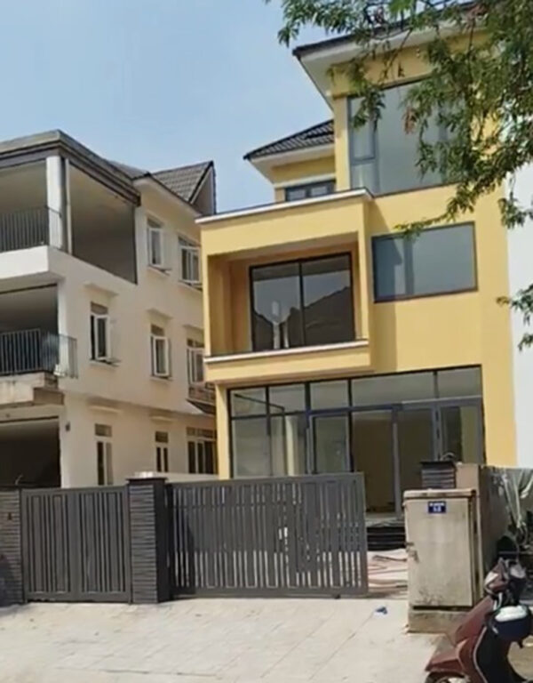 Bán biệt thự 212,5 m2 mới xây có thang máy riêng Jamona Home Resort TĐ