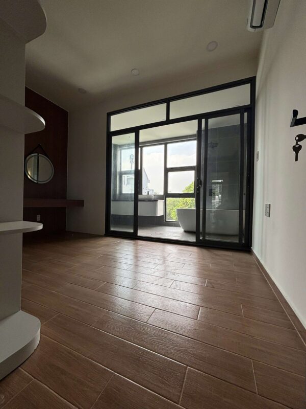 Bán 2 căn liền kề 138.5m2 Hà Huy Giáp sát Gò Vấp xây 5 tầng đường 12m