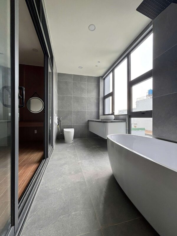 Bán 2 căn liền kề 138.5m2 Hà Huy Giáp sát Gò Vấp xây 5 tầng đường 12m