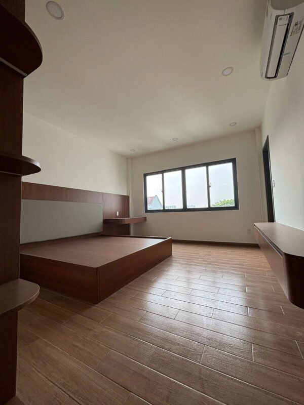 Bán 2 căn liền kề 138.5m2 Hà Huy Giáp sát Gò Vấp xây 5 tầng đường 12m