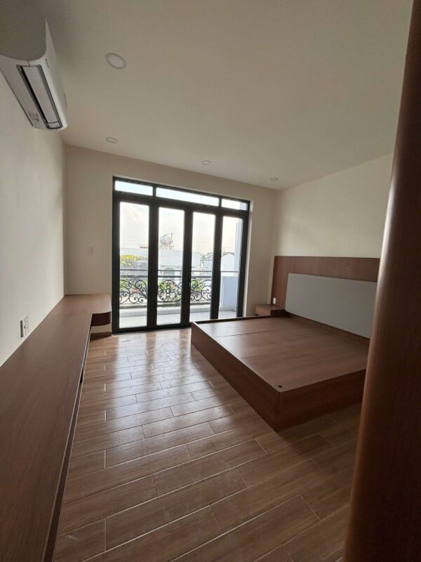 Bán 2 căn liền kề 138.5m2 Hà Huy Giáp sát Gò Vấp xây 5 tầng đường 12m