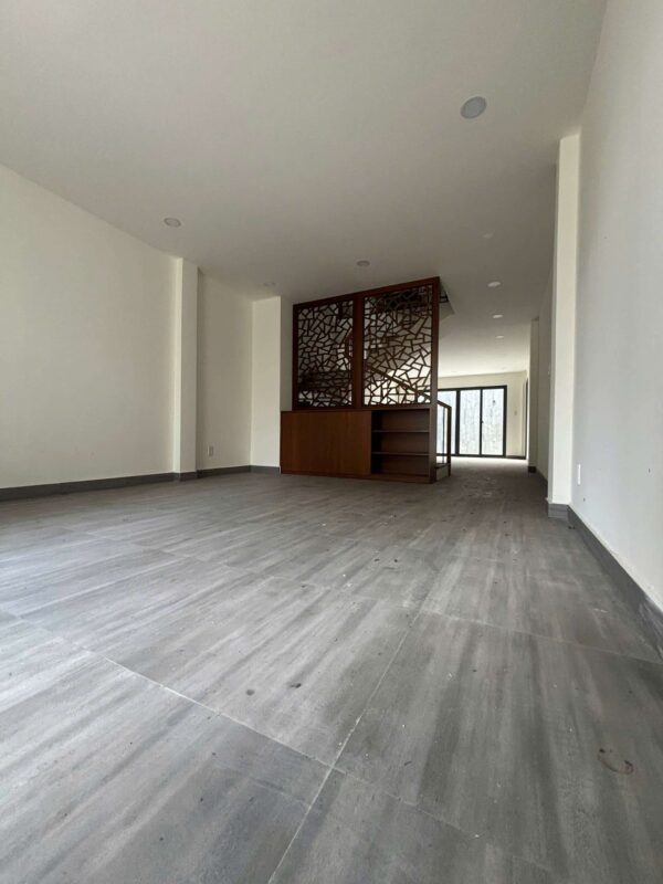 Bán 2 căn liền kề 138.5m2 Hà Huy Giáp sát Gò Vấp xây 5 tầng đường 12m