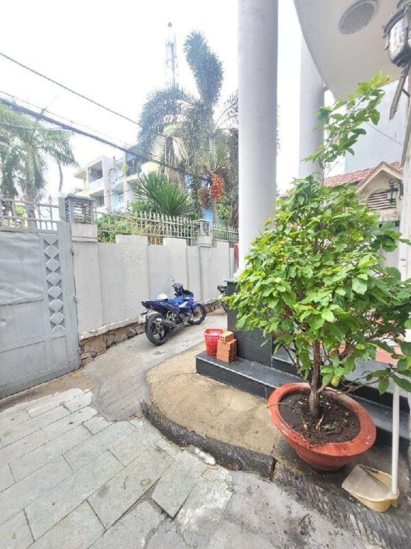 Bán nhà Bình Lợi Bình Thạnh 175m2 xây 3 tầng cao cấp gần Phạm Văn Đồng