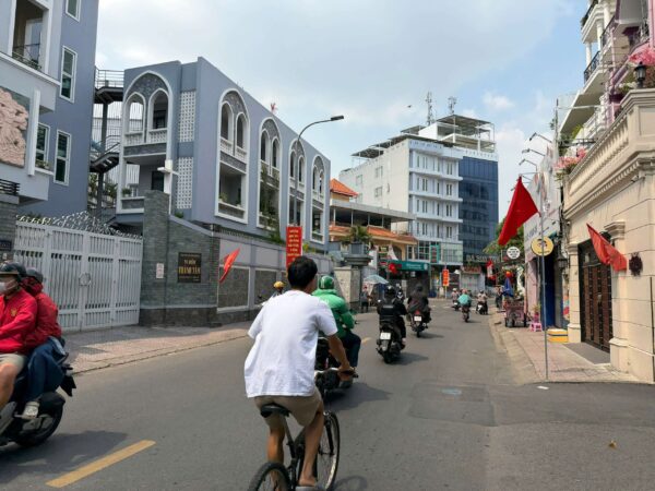 Bán nhà mặt tiền 154m2 Nguyễn Văn Đậu Bình Thạnh vị trí vàng kinh doanh