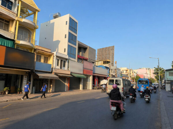 Bán nhà mặt tiền Lê Quang Định Quận Bình Thạnh khu kinh doanh sôi động