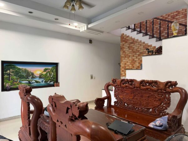 Bán nhà 120 m2 (6x20) Tô Ngọc Vân Thủ Đức HXH khu an ninh tiện ích đầy đủ