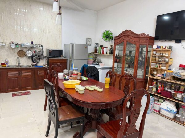 Bán nhà 120 m2 (6x20) Tô Ngọc Vân Thủ Đức HXH khu an ninh tiện ích đầy đủ