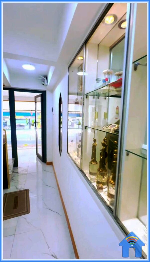 Bán nhà mặt tiền Phan Văn Trị Bình Thạnh 63 m2 xây 3 lầu kinh doanh tốt